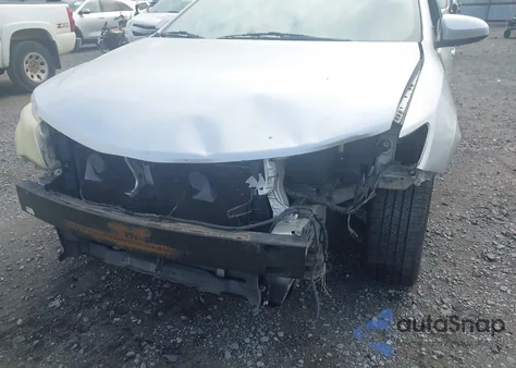 2014 Toyota Camry Se z USA, uszkodzony, nr VIN 4T1BF1FK8EU321916